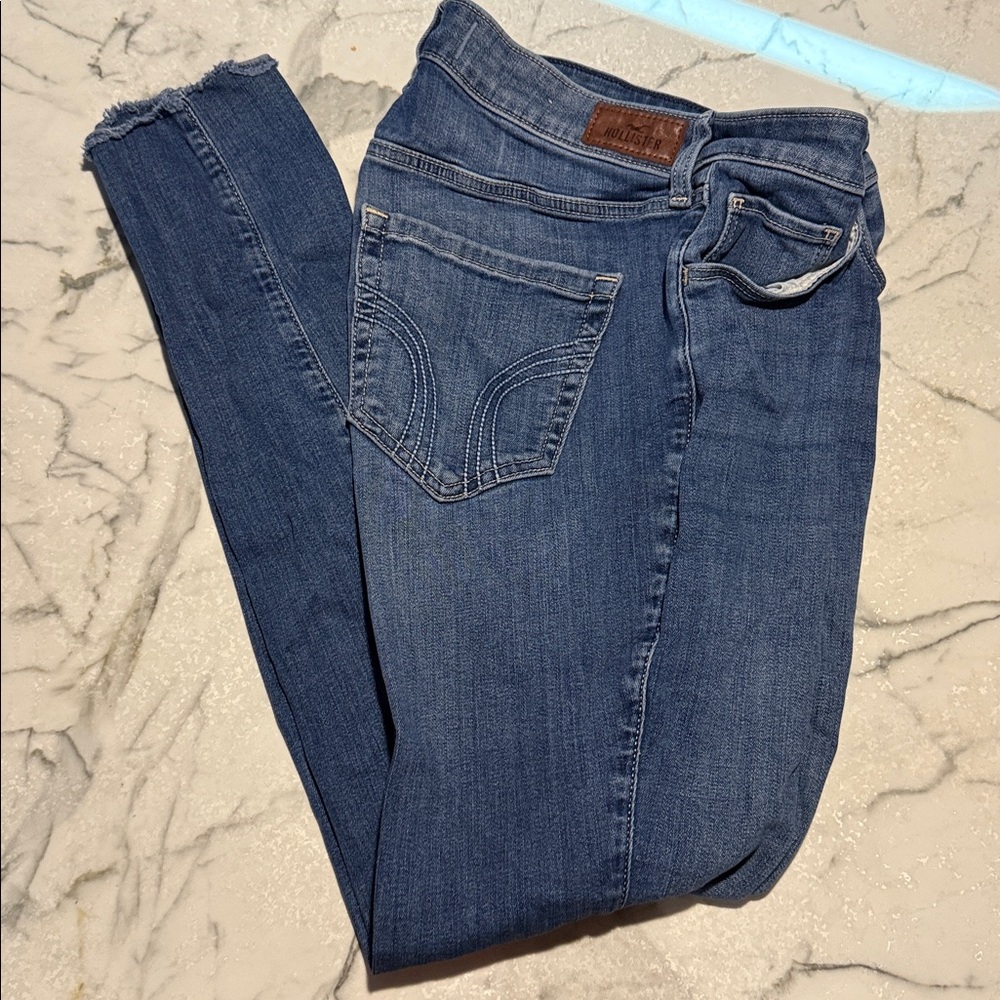 Women’s Hollister size 12/31 R